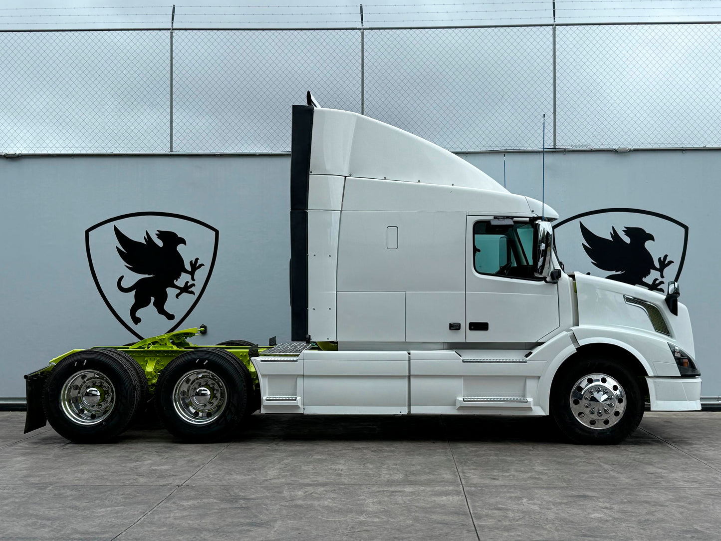 🚛 Volvo VNL 2016 color blanco
