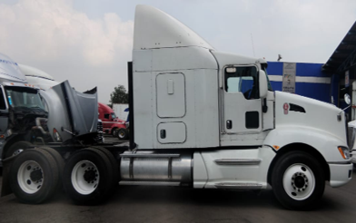 🚛 Kenworth T660 2015 color blanco