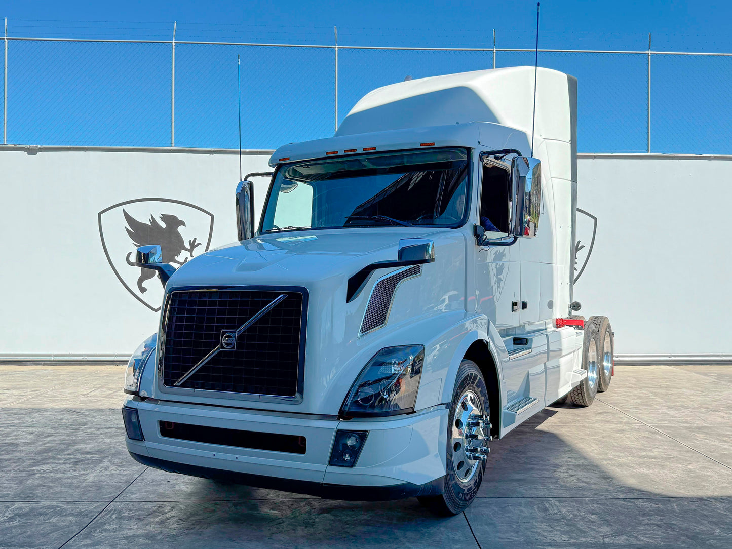 🚛 Volvo VNL 2016 color Blanco