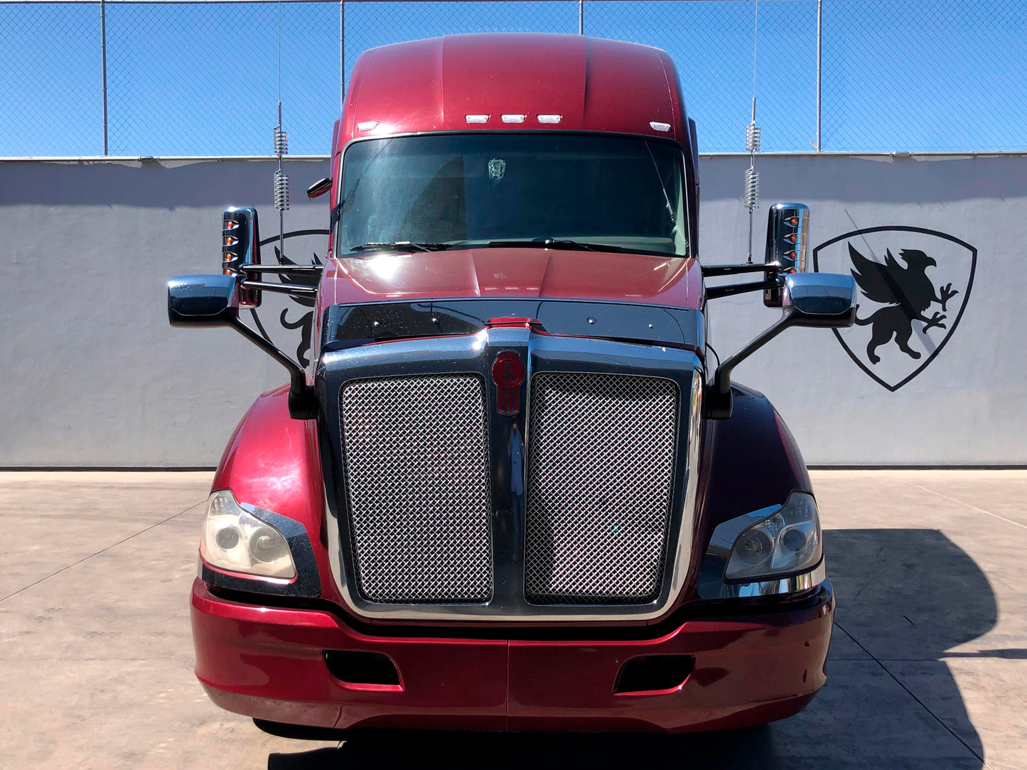 Kenworth T680 2020 Rojo