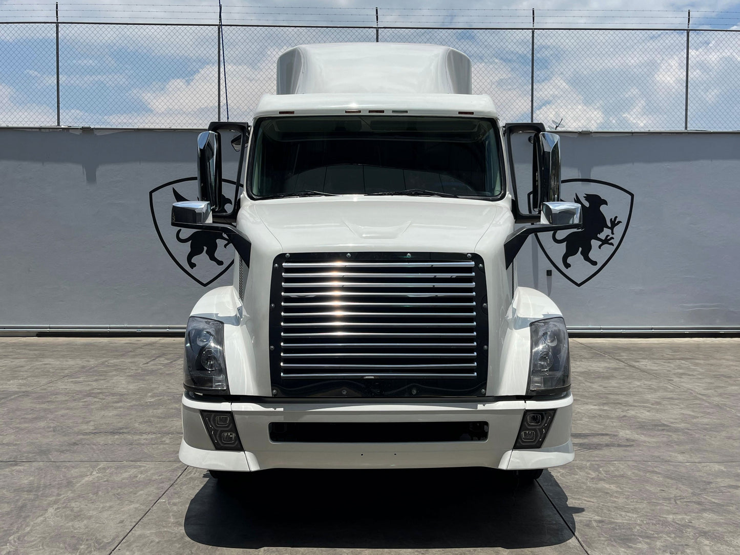 🚛 Volvo VNL 2014 color blanco