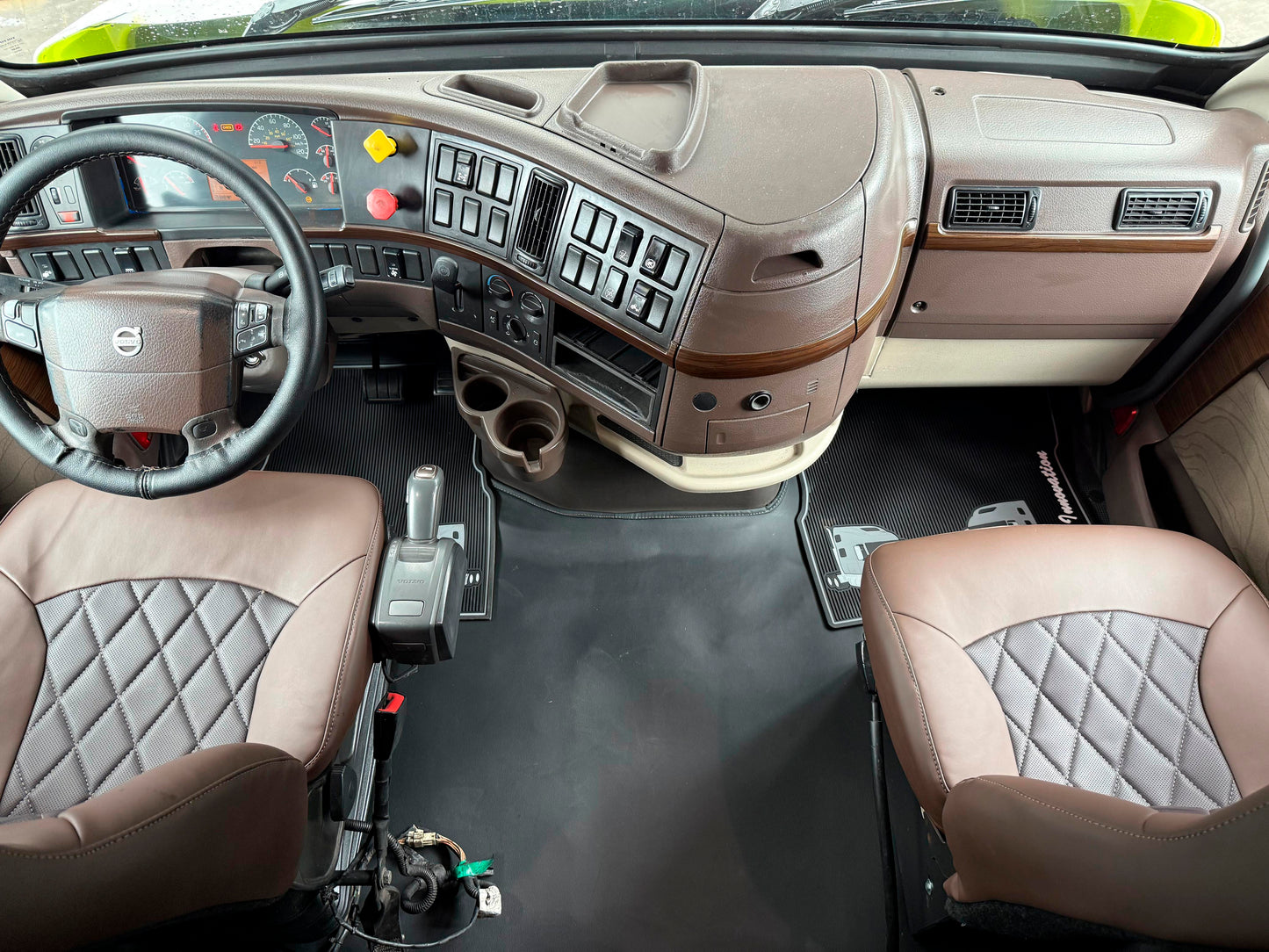 🚛 Volvo VNL 2016 color blanco