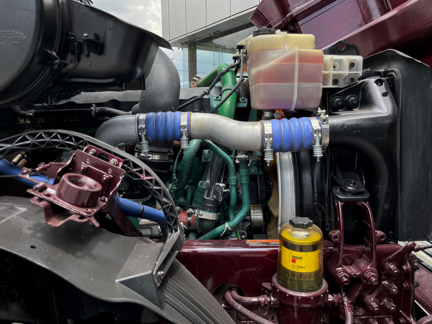 🚛 Volvo VNL 2014 color blanco