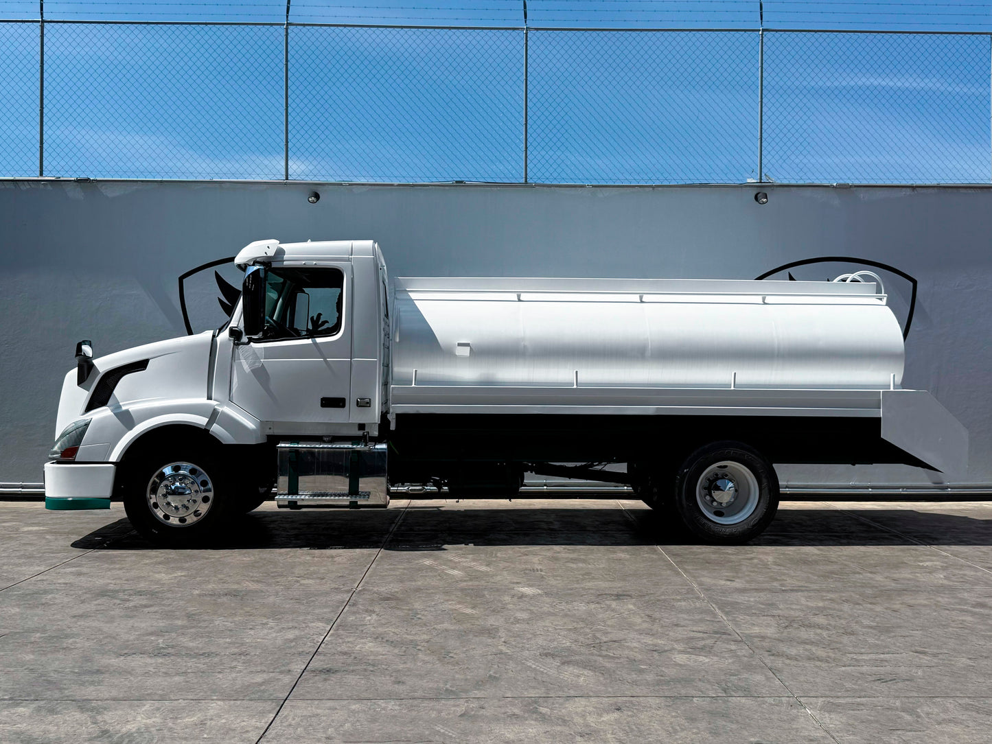 🚛Volvo VNL 730 2012 | PIPA 10,000 L