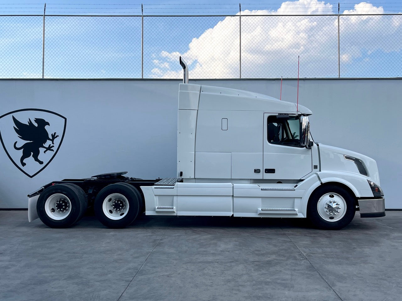 ⚪ Volvo VNL 2015 – Eficiencia automatizada, calidad escandinava