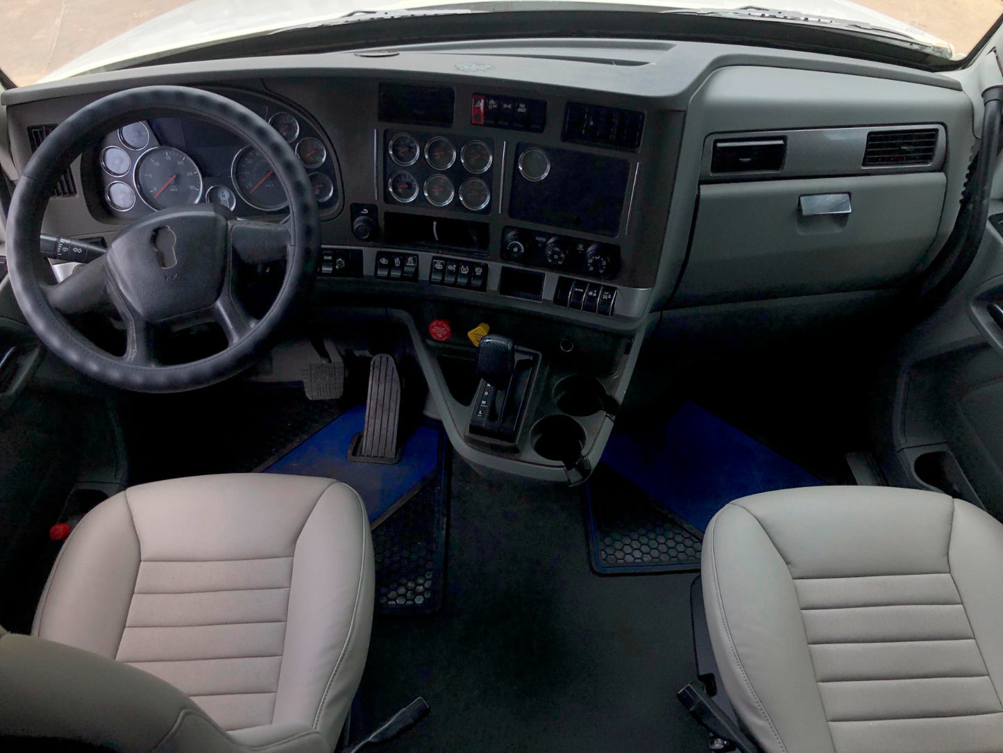 Kenworth T680 2017
