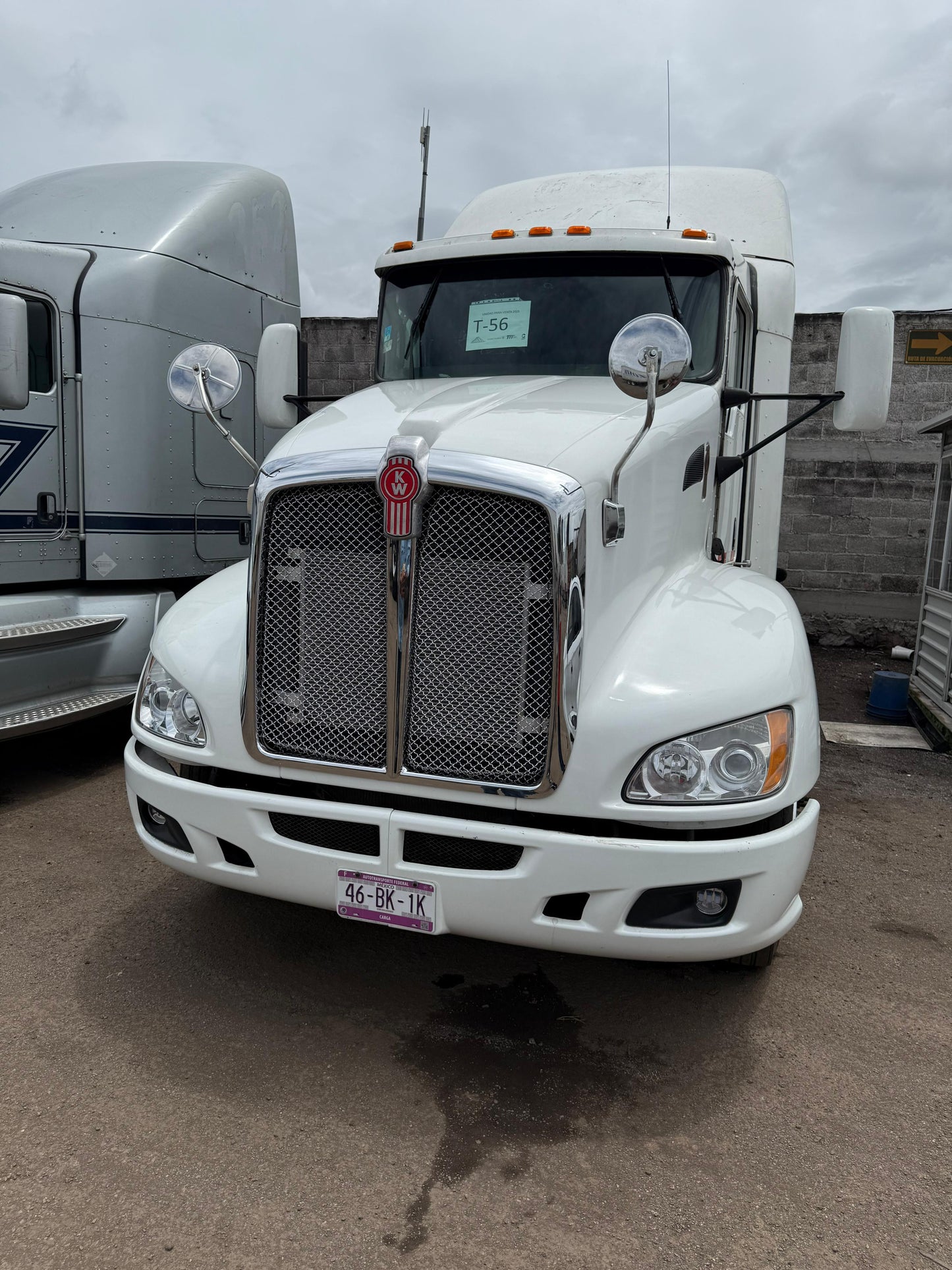 🚛 Kenworth T660 2015 color blanco