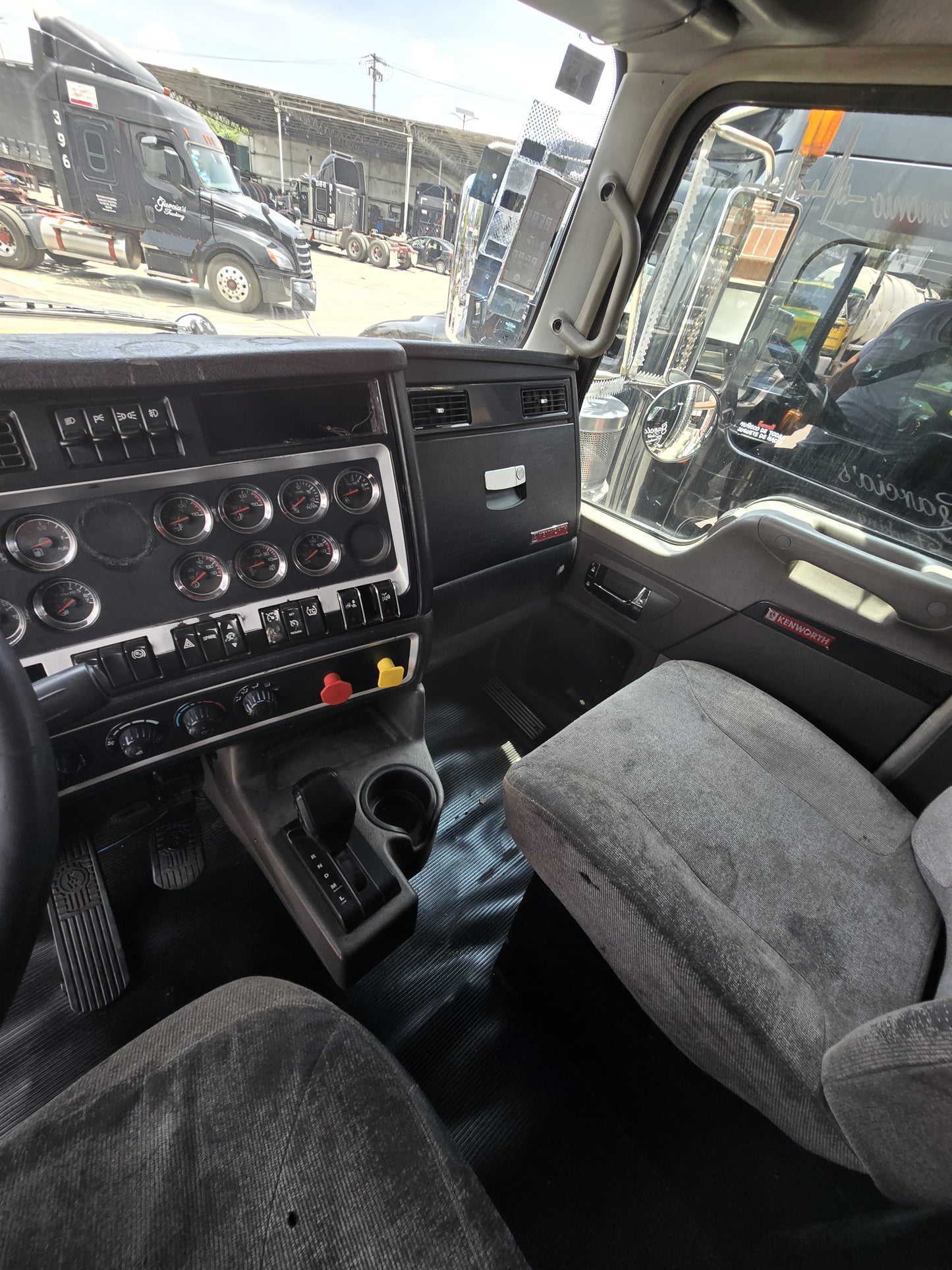 🚛Kenworth T800 2017 | Máximo desempeño en México