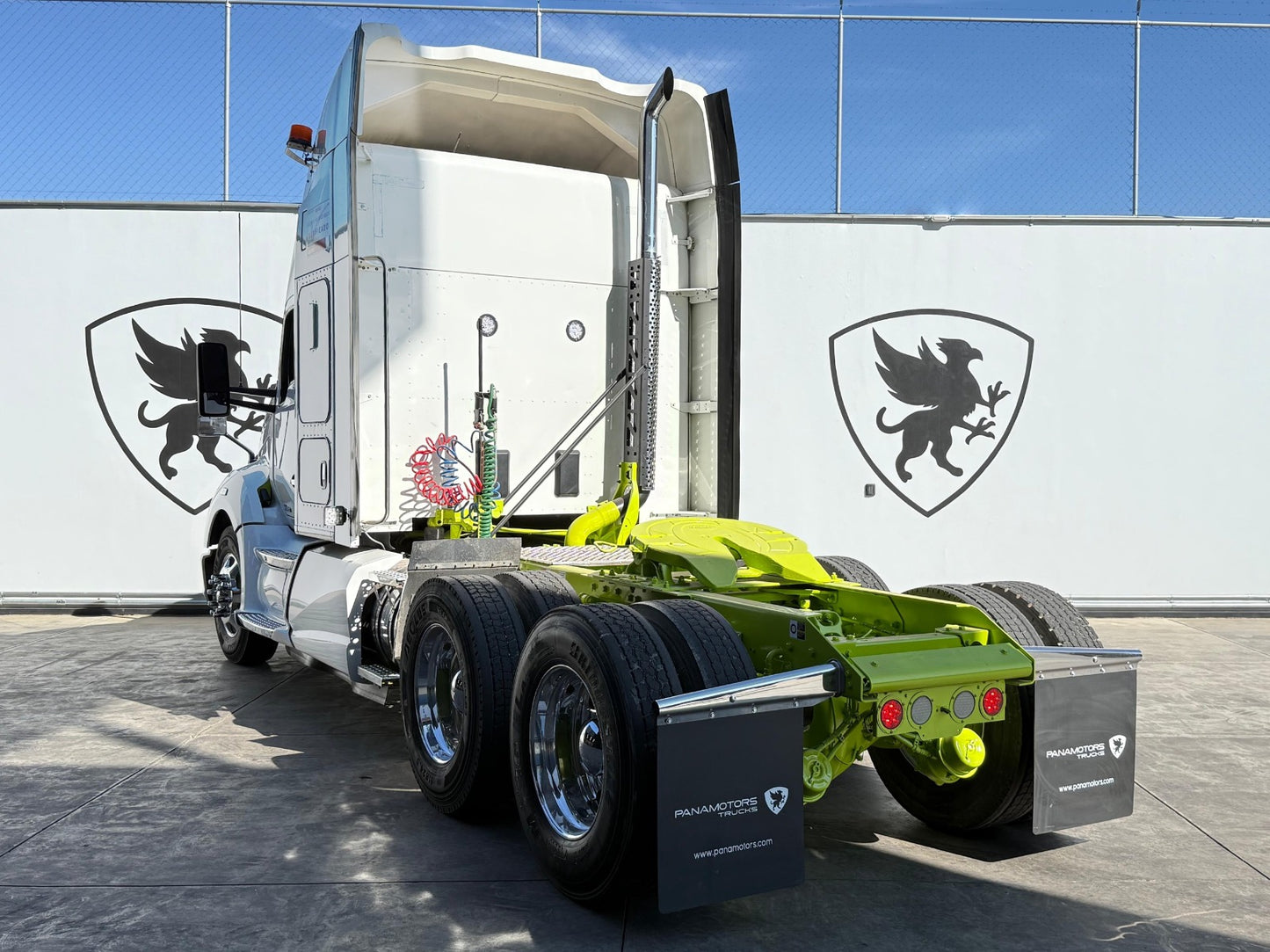 🚛 Kenworth T680 2018 color blanco