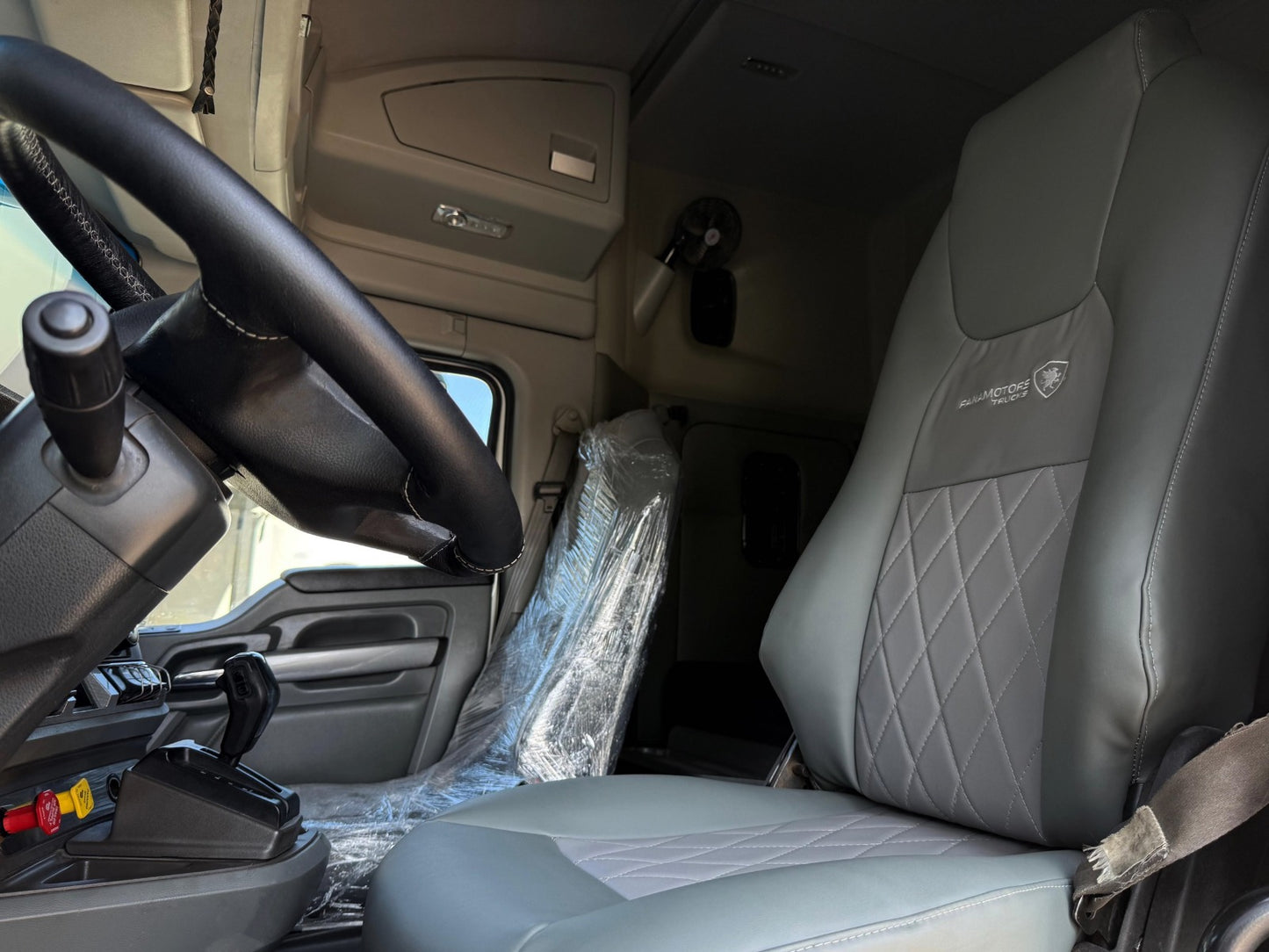 🚛 Kenworth T680 2018 color blanco