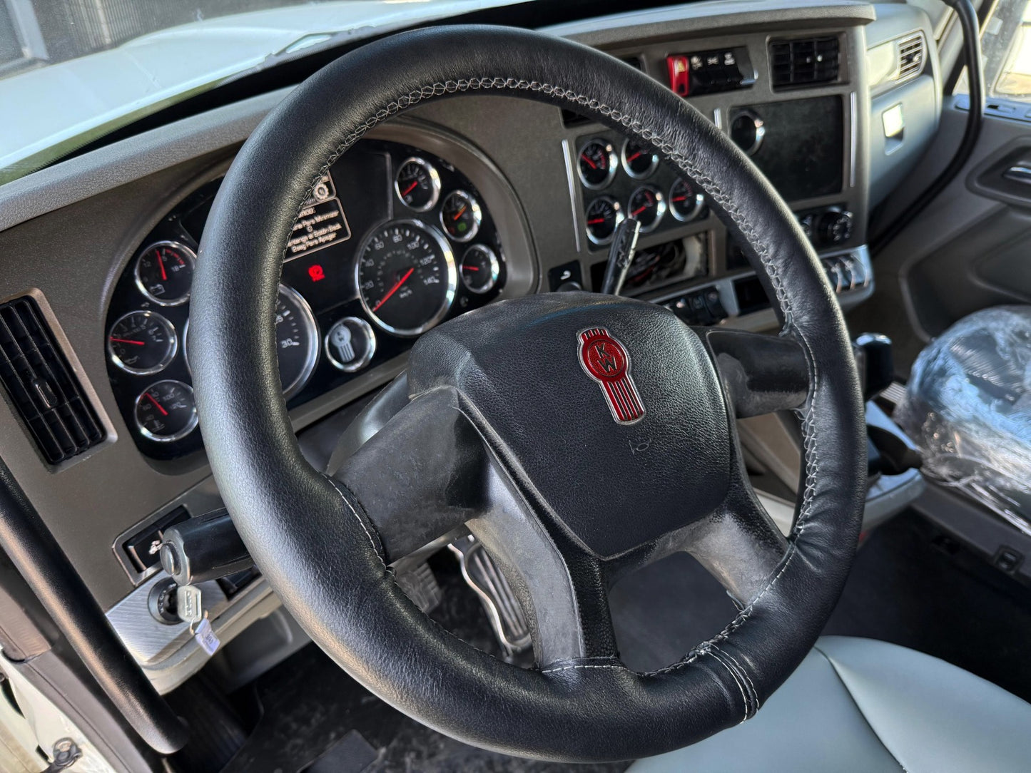 🚛 Kenworth T680 2018 color blanco