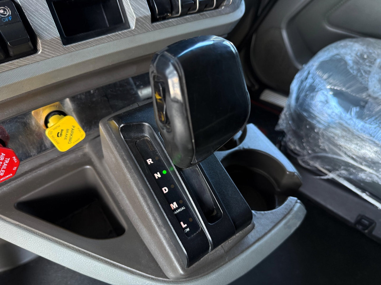 🚛 Kenworth T680 2018 color blanco