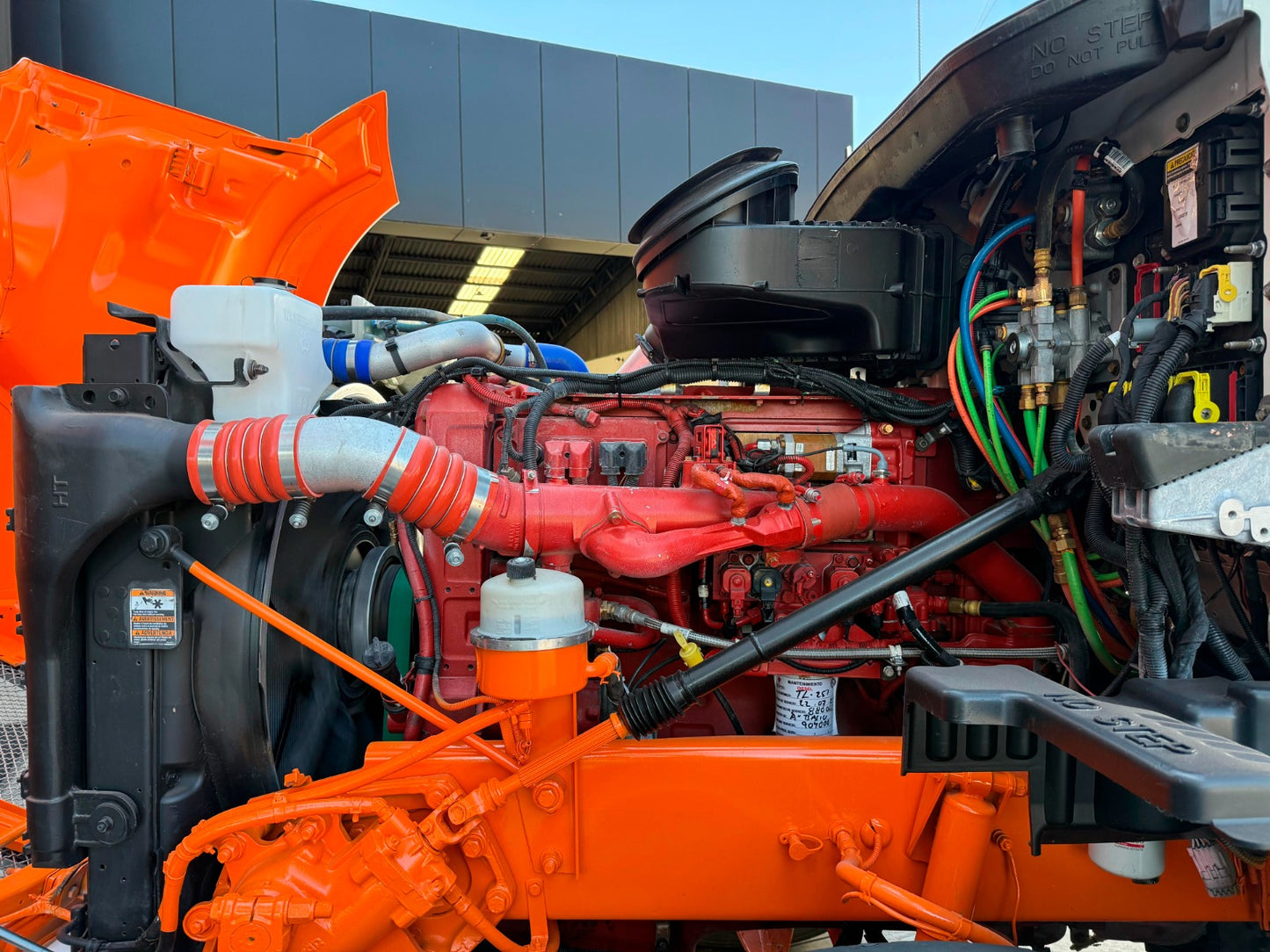 🚛 Kenworth T680 2017 color blanco