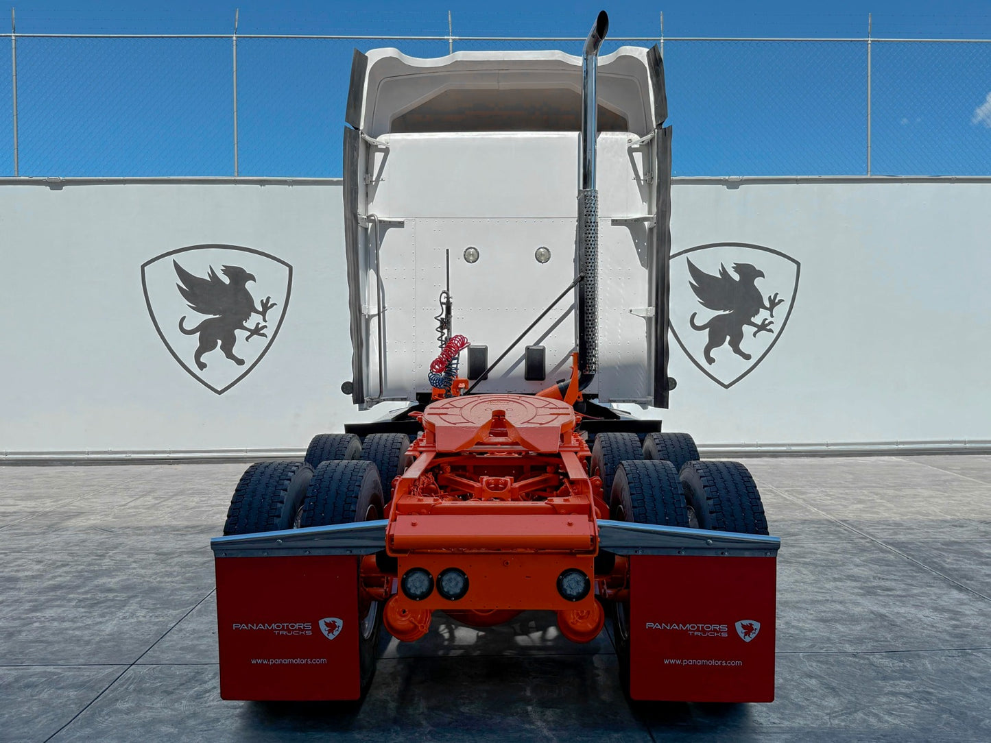 🚛 Kenworth T680 2017 color blanco