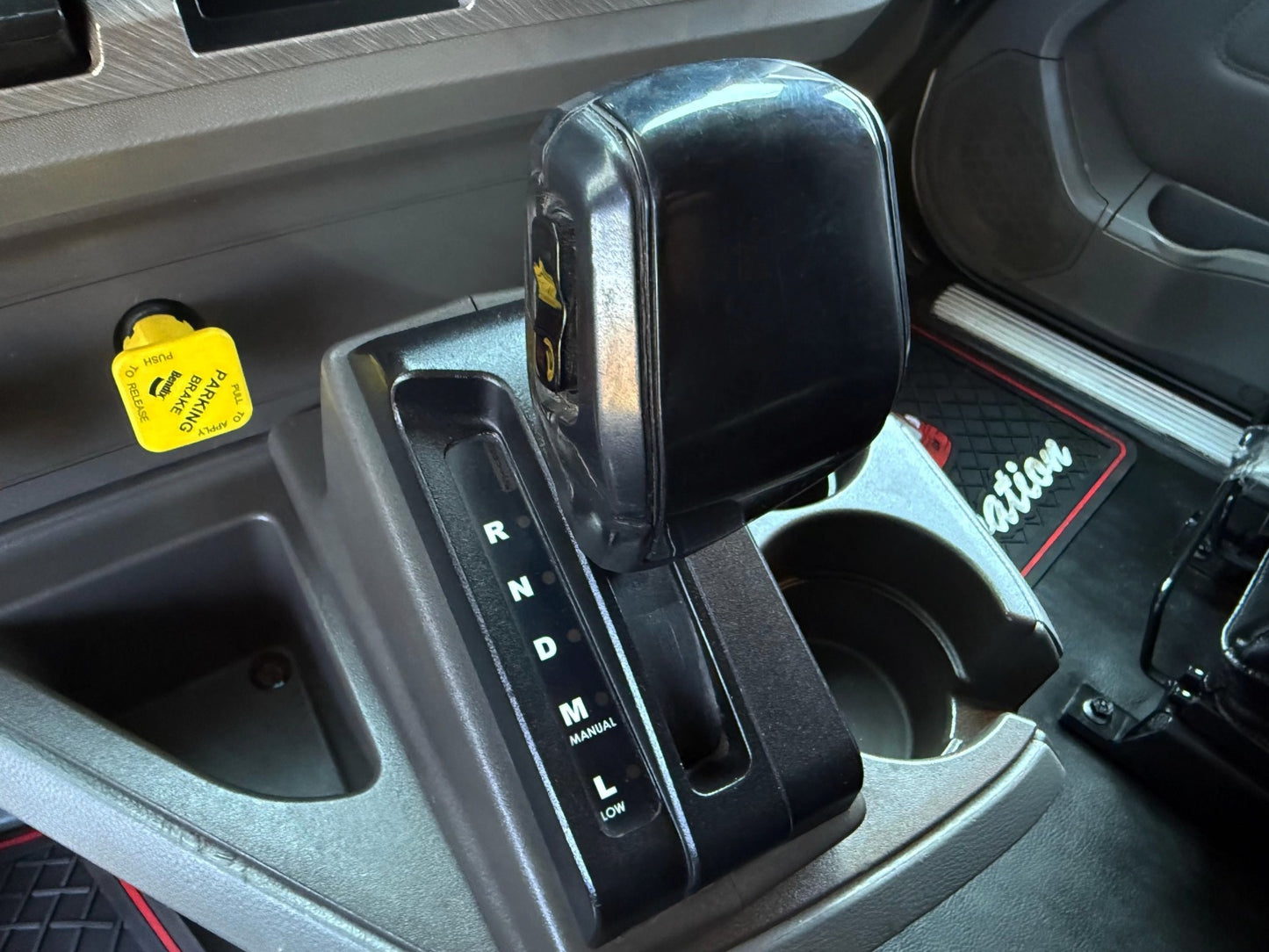 🚛 Kenworth T680 2018 color blanco