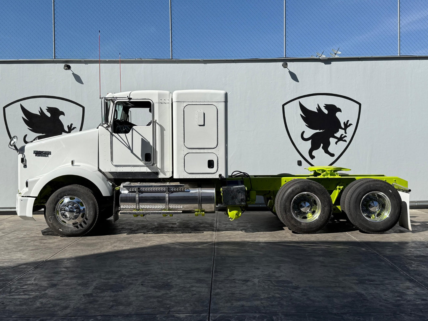 🚛 Kenworth T800 2017 color blanco