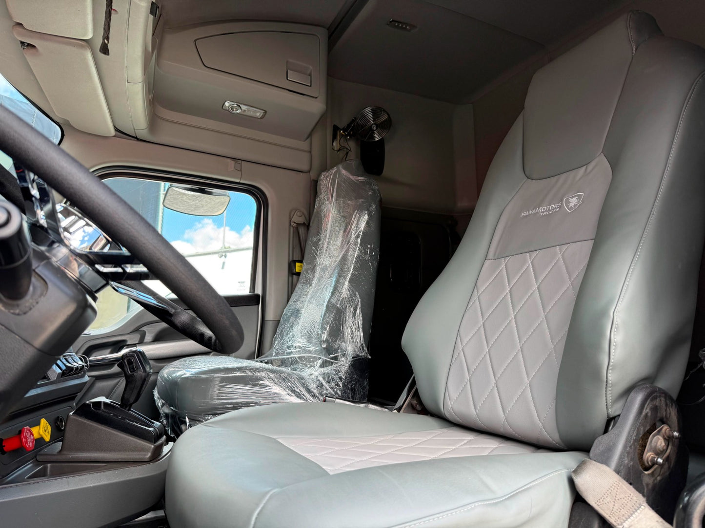 🚛 Kenworth T680 2018 color blanco