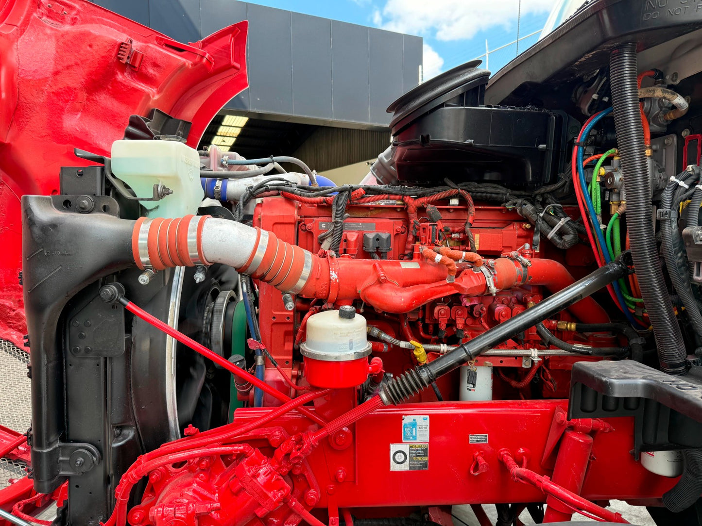 🚛 Kenworth T680 2018 color blanco