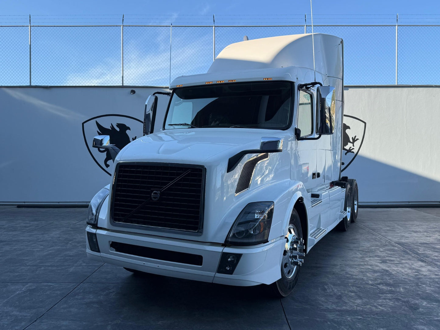 🚛 Volvo VNL 2016 color blanco