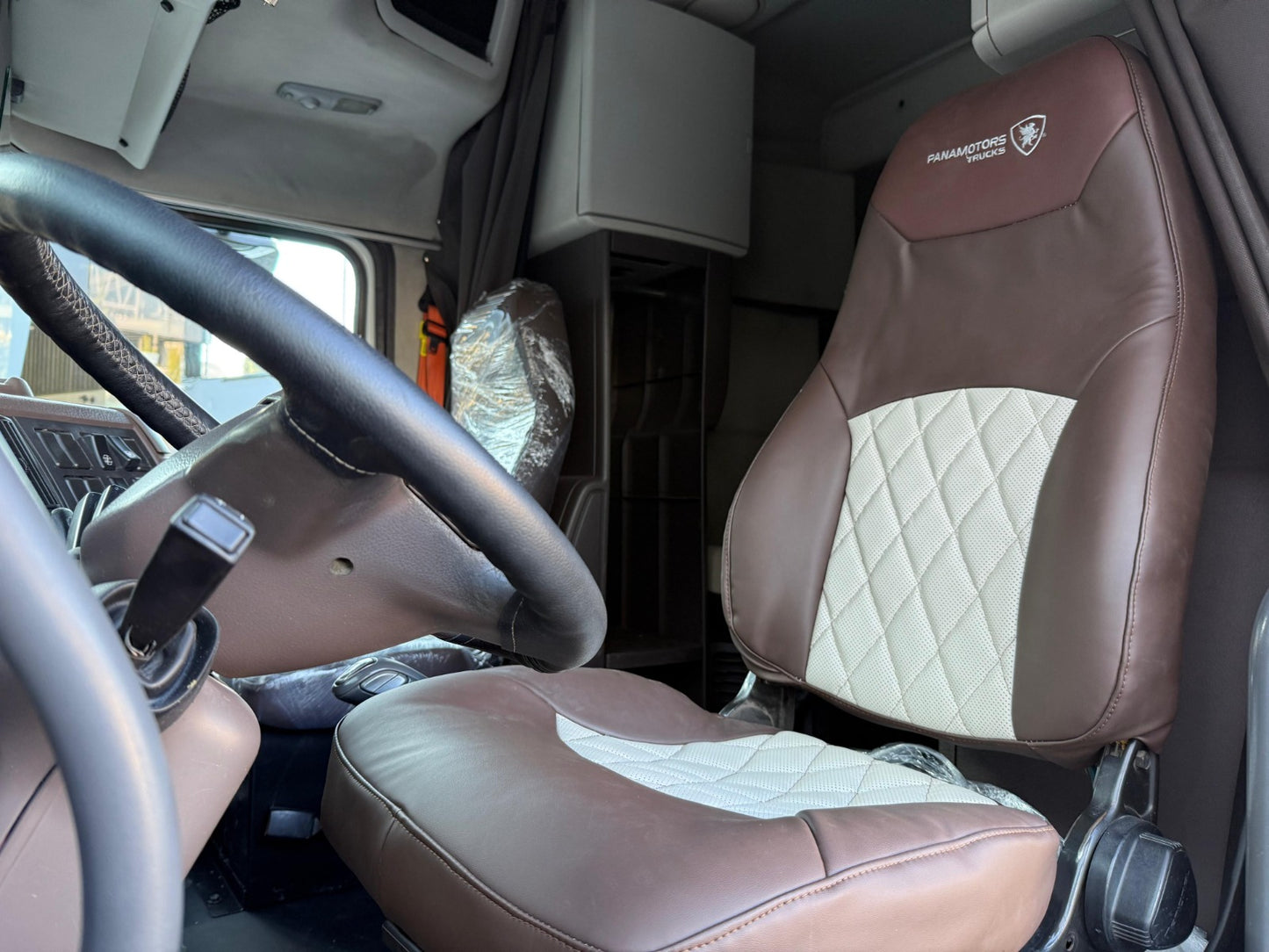 🚛 Volvo VNL 2016 color blanco