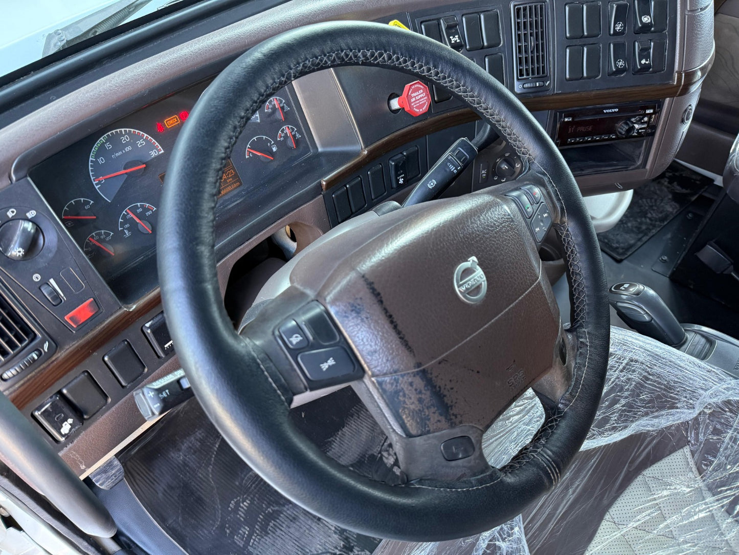 🚛 Volvo VNL 2016 color blanco