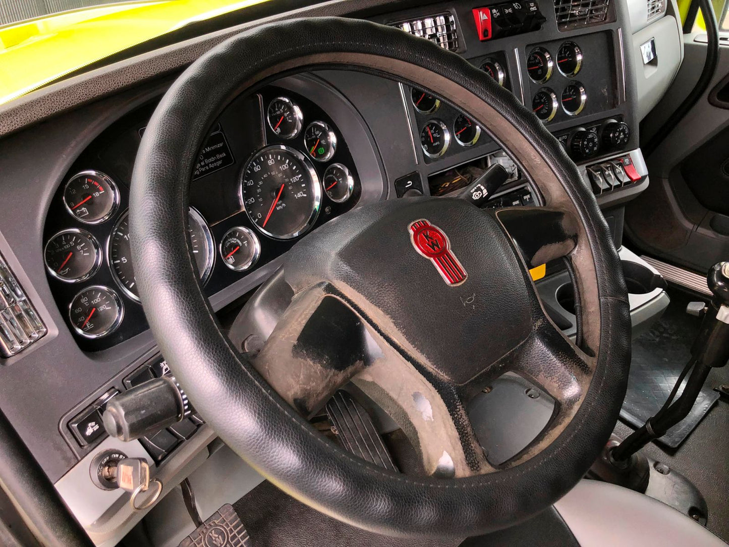 Kenworth T880 2022